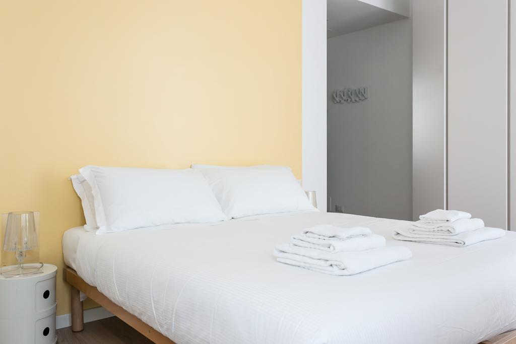 Italianway-San Rocco Second Floor Apartment มิลาน ภายนอก รูปภาพ