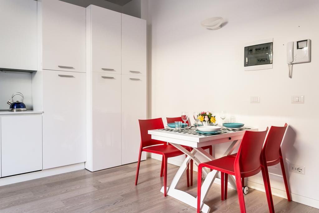 Italianway-San Rocco Second Floor Apartment มิลาน ภายนอก รูปภาพ
